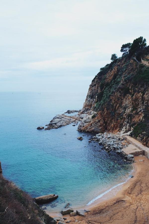 Mana Mana Youth Hostel Tossa de Mar Dış mekan fotoğraf