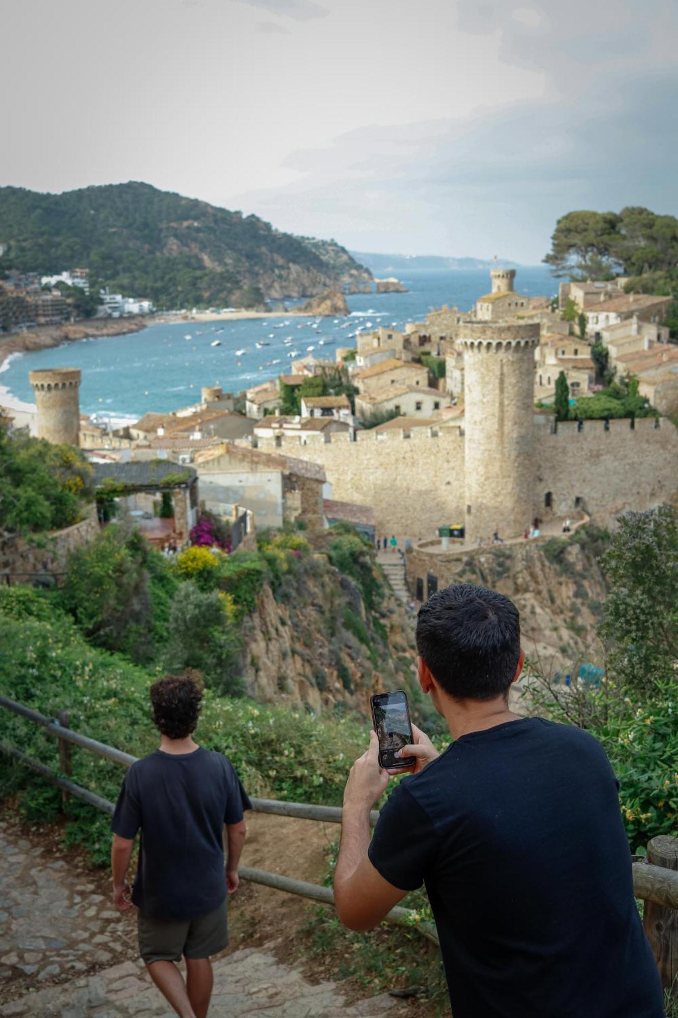 Mana Mana Youth Hostel Tossa de Mar Dış mekan fotoğraf